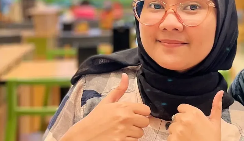 Dinda Afrimelda,S.Ak